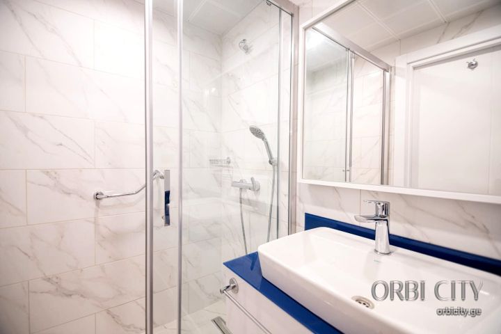 Продается квартира, в блоке Д2 гостиничного комплекса Орби Сити в Батуми.